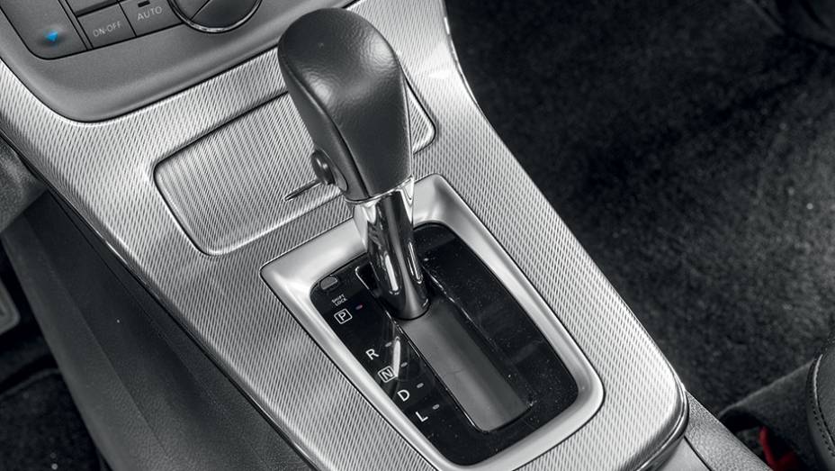 C&acirc;mbio CVT tem bloqueio de marcha | <a href="https://preprod.quatrorodas.abril.com.br/carros/testes/nissan-sentra-762995.shtml" rel="migration">Leia mais</a>