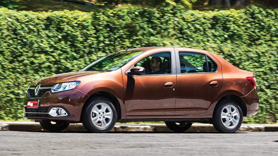 1º lugar Equipamentos: Logan. Recém-reformulado, o Logan ficou bonito e bem-equipado: é o único comparativo com ar-condicionado automático | <a href="https://preprod.quatrorodas.abril.com.br/carros/comparativos/sedas-45-mil-reais-764153.shtml" rel="migration">Leia mais</a> 1º lugar Equipamentos: Logan. Recém-reformulado, o Logan ficou bonito e bem-equipado: é o único comparativo com ar-condicionado automático | <a href="https://preprod.quatrorodas.abril.com.br/carros/comparativos/sedas-45-mil-reais-764153.shtml" rel="migration">Leia mais</a>