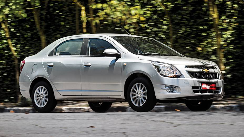 1&ordm; lugar Dimens&otilde;es: Cobalt LT. A GM enviou um Cobalt LTZ para as fotos, mas o LT &eacute; bem menos equipado | <a href="https://preprod.quatrorodas.abril.com.br/carros/comparativos/sedas-45-mil-reais-764153.shtml" rel="migration">Leia mais</a>