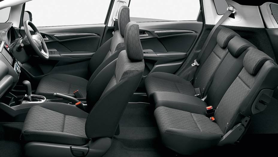 O espaço interno ficou maior graças, ao aumento da nova plataforma | <a href="https://preprod.quatrorodas.abril.com.br/carros/impressoes/honda-fit-765447.shtml" rel="migration">Leia mais</a>