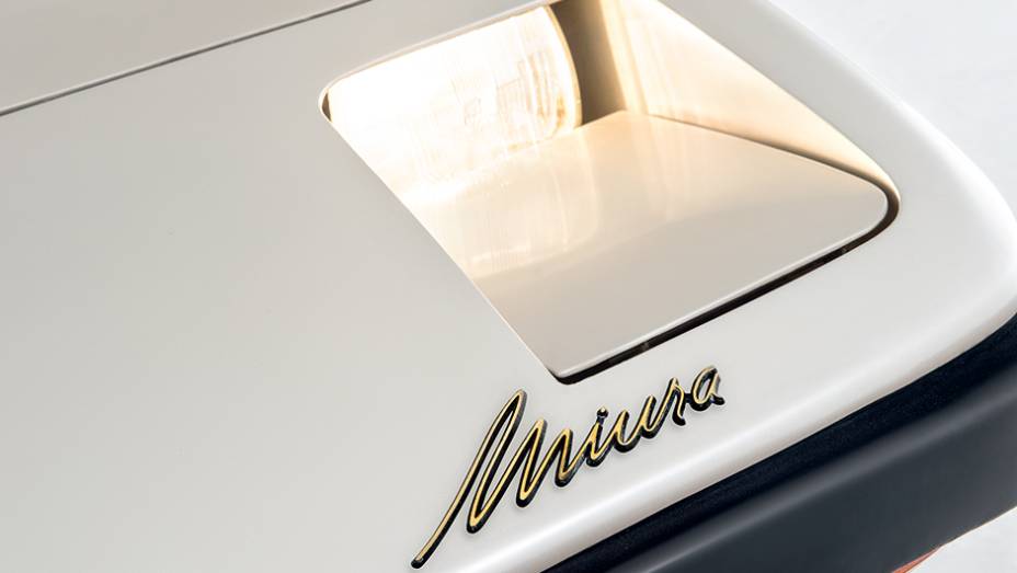 Herdados do Fiat 147, os far&oacute;is eram escamote&aacute;veis | <a href="https://preprod.quatrorodas.abril.com.br/carros/classicos-brasileiros/miura-mts-771647.shtml" rel="migration">Leia mais</a>