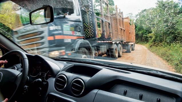 O comboio parou algumas vezes para dar passagem a animais
| <a href="https://preprod.quatrorodas.abril.com.br/carros/testes/aventureiros-urbanos-777231.shtml" rel="migration">Leia mais</a> O comboio parou algumas vezes para dar passagem a animais
| <a href="https://preprod.quatrorodas.abril.com.br/carros/testes/aventureiros-urbanos-777231.shtml" rel="migration">Leia mais</a>