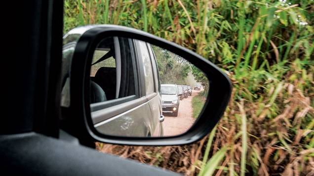 | <a href="https://preprod.quatrorodas.abril.com.br/carros/testes/aventureiros-urbanos-777231.shtml" rel="migration">Leia mais</a> | <a href="https://preprod.quatrorodas.abril.com.br/carros/testes/aventureiros-urbanos-777231.shtml" rel="migration">Leia mais</a>
