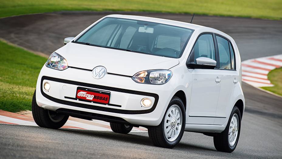 O design de linhas limpas tem boa aerodinâmica, com Cx de 0,36 | <a href="https://preprod.quatrorodas.abril.com.br/carros/testes/volkswagen-up-773936.shtml" rel="migration">Leia mais</a>