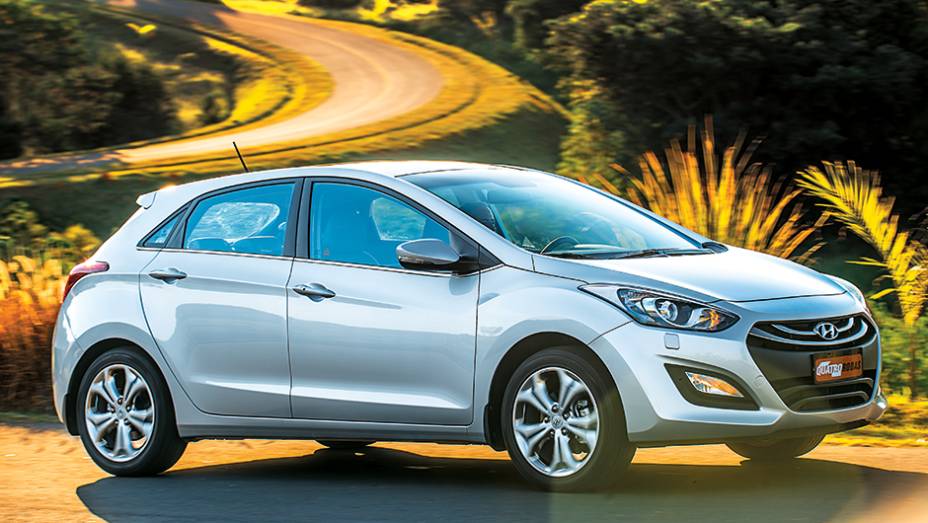 i30 com motor novo: nada de mudança visual | <a href="https://preprod.quatrorodas.abril.com.br/carros/impressoes/hyundai-i30-1-8-779010.shtml" rel="migration">Leia mais</a>