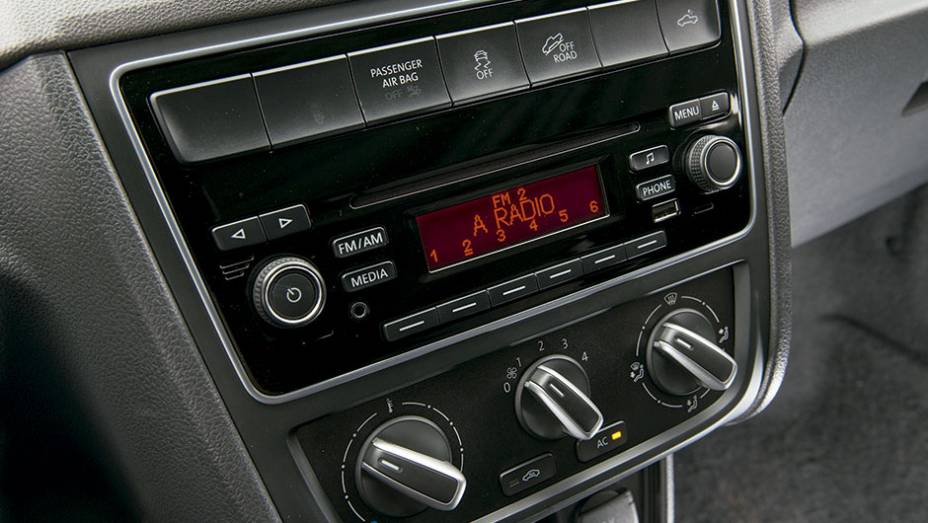 Upgrade no freio e ESP: a Saveiro est&aacute; mais segura | <a href="https://preprod.quatrorodas.abril.com.br/carros/comparativos/saveiro-x-strada-787696.shtml" rel="migration">Leia mais</a>