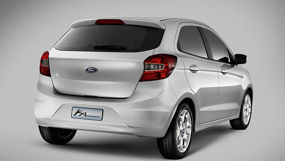 Traseira do novo Ka hatch lembra a de um de seus rivais, o Onix | <a href="https://preprod.quatrorodas.abril.com.br/reportagens/geral/vale-esperar-novo-ford-ka-790463.shtml" rel="migration">Leia mais</a>