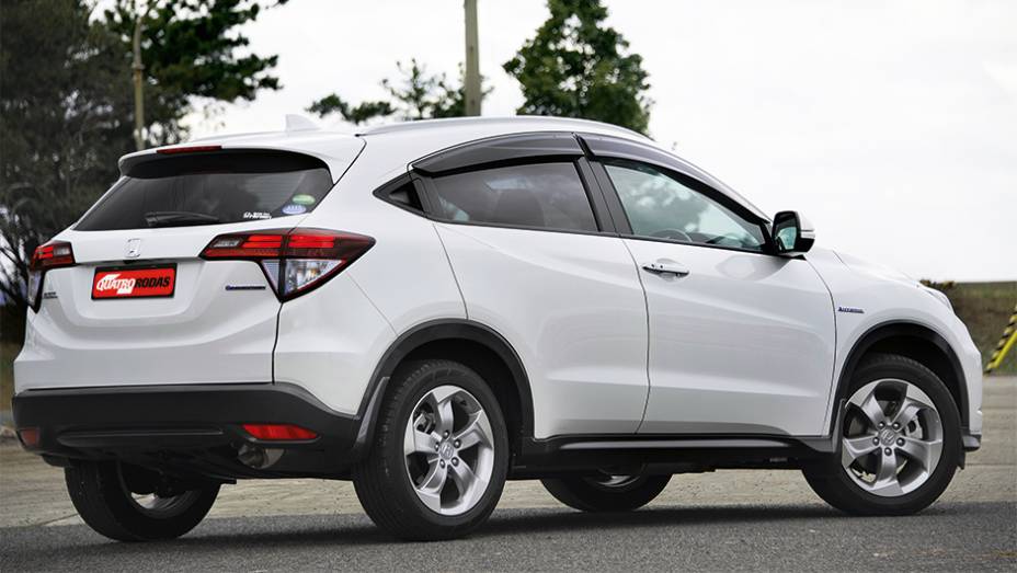 Linha do teto tem caimento de cup&ecirc; | <a href="https://preprod.quatrorodas.abril.com.br/reportagens/geral/vale-esperar-honda-vezel-793591.shtml" rel="migration">Leia mais</a>