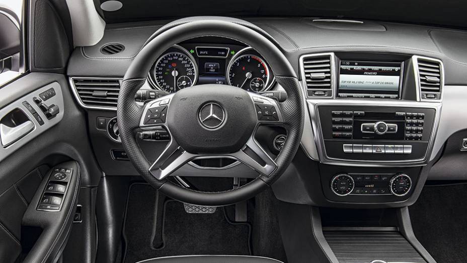 Posição de dirigir elevada, mas confortável | <a href="https://preprod.quatrorodas.abril.com.br/carros/impressoes/mercedes-benz-gl-350-bluetec-sport-798485.shtml" rel="migration">Leia mais</a> Posição de dirigir elevada, mas confortável | <a href="https://preprod.quatrorodas.abril.com.br/carros/impressoes/mercedes-benz-gl-350-bluetec-sport-798485.shtml" rel="migration">Leia mais</a>