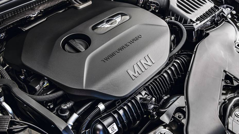 Motor do Cooper S &eacute; um 2.0 turbo de 192 cv | <a href="https://preprod.quatrorodas.abril.com.br/carros/testes/mini-cooper-799550.shtml" rel="migration">Leia mais</a>