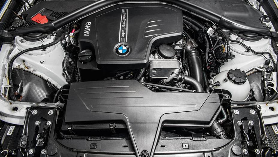 O BMW é o único turbo flex | <a href="https://preprod.quatrorodas.abril.com.br/reportagens/geral/teste-sistemas-partida-frio-800637.shtml" target="_blank" rel="migration">Leia mais</a> O BMW é o único turbo flex | <a href="https://preprod.quatrorodas.abril.com.br/reportagens/geral/teste-sistemas-partida-frio-800637.shtml" target="_blank" rel="migration">Leia mais</a>