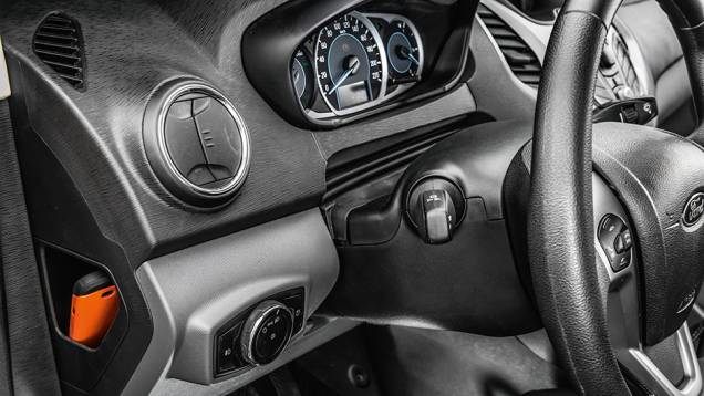 Onde menos se espera encontram-se práticos porta-objetos: espaço oculto para celular no painel,
| <a href="https://preprod.quatrorodas.abril.com.br/carros/testes/novo-ford-ka-795762.shtml" rel="migration">Leia mais</a> Onde menos se espera encontram-se práticos porta-objetos: espaço oculto para celular no painel,
| <a href="https://preprod.quatrorodas.abril.com.br/carros/testes/novo-ford-ka-795762.shtml" rel="migration">Leia mais</a>