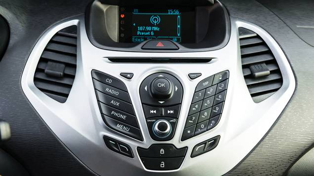Tela do sistema multimídia não é touch,
| <a href="https://preprod.quatrorodas.abril.com.br/carros/testes/novo-ford-ka-795762.shtml" rel="migration">Leia mais</a> Tela do sistema multimídia não é touch,
| <a href="https://preprod.quatrorodas.abril.com.br/carros/testes/novo-ford-ka-795762.shtml" rel="migration">Leia mais</a>