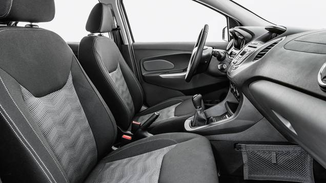 como na traseira | <a href="https://preprod.quatrorodas.abril.com.br/carros/testes/novo-ford-ka-795762.shtml" rel="migration">Leia mais</a>
como na traseira | <a href="https://preprod.quatrorodas.abril.com.br/carros/testes/novo-ford-ka-795762.shtml" rel="migration">Leia mais</a>