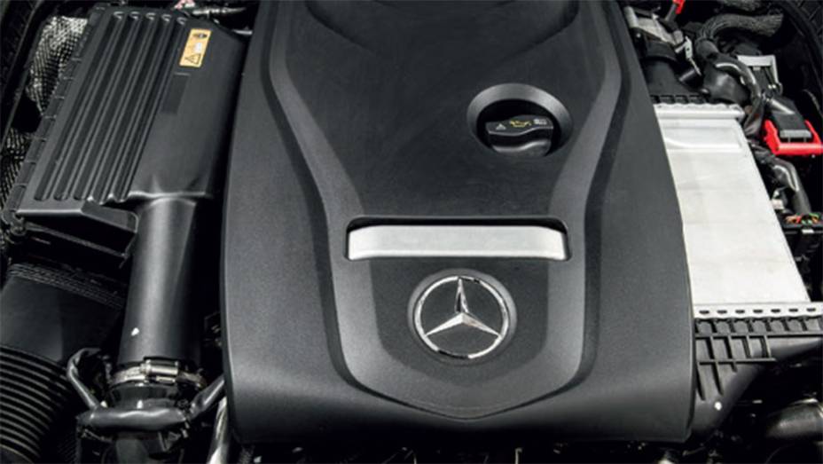 Mercedes: 156 cv no 1.6 a gasolina | <a href="https://preprod.quatrorodas.abril.com.br/carros/comparativos/mercedes-c-180-x-bmw-320i-active-flex-812777.shtml" target="_blank" rel="migration">Leia mais</a>