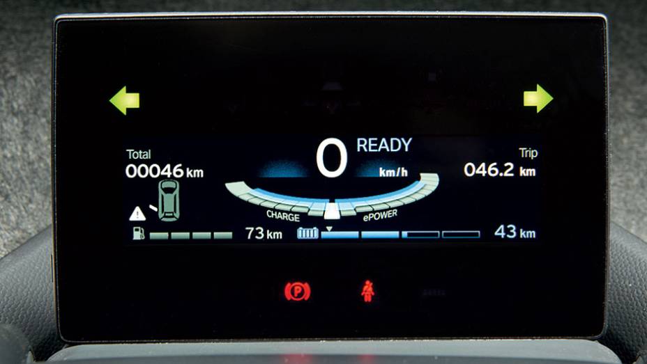 Ready indica que o carro pode ser usado | <a href="https://preprod.quatrorodas.abril.com.br/carros/impressoes/bmw-i3-809257.shtml" target="_blank" rel="migration">Leia mais</a>