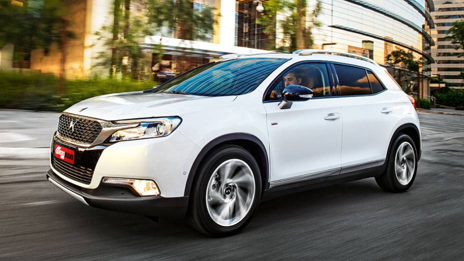 DS6 aposta no segmento dos SUVs compactos | <a href="https://preprod.quatrorodas.abril.com.br/carros/impressoes/citroen-ds6-822020.shtml" target="_blank" rel="migration">Leia mais</a>