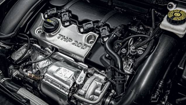 Motor com turbocompressor desenvolve 202 cv (na China) | <a href="https://preprod.quatrorodas.abril.com.br/carros/impressoes/citroen-ds6-822020.shtml" target="_blank" rel="migration">Leia mais</a> Motor com turbocompressor desenvolve 202 cv (na China) | <a href="https://preprod.quatrorodas.abril.com.br/carros/impressoes/citroen-ds6-822020.shtml" target="_blank" rel="migration">Leia mais</a>