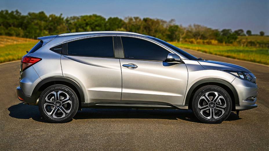 O HR-V utiliza a mesma plataforma do City e do Fit | <a href="https://preprod.quatrorodas.abril.com.br/carros/impressoes/honda-hr-v-823521.shtml" target="_blank" rel="migration">Leia mais</a>