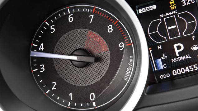 Trocas de marcha são realizadas no limite no modo Super Sport | <a href="https://preprod.quatrorodas.abril.com.br/carros/testes/mitsubishi-lancer-evo-x-john-easton-840741.shtml" target="_blank" rel="migration">Leia mais</a> Trocas de marcha são realizadas no limite no modo Super Sport | <a href="https://preprod.quatrorodas.abril.com.br/carros/testes/mitsubishi-lancer-evo-x-john-easton-840741.shtml" target="_blank" rel="migration">Leia mais</a>