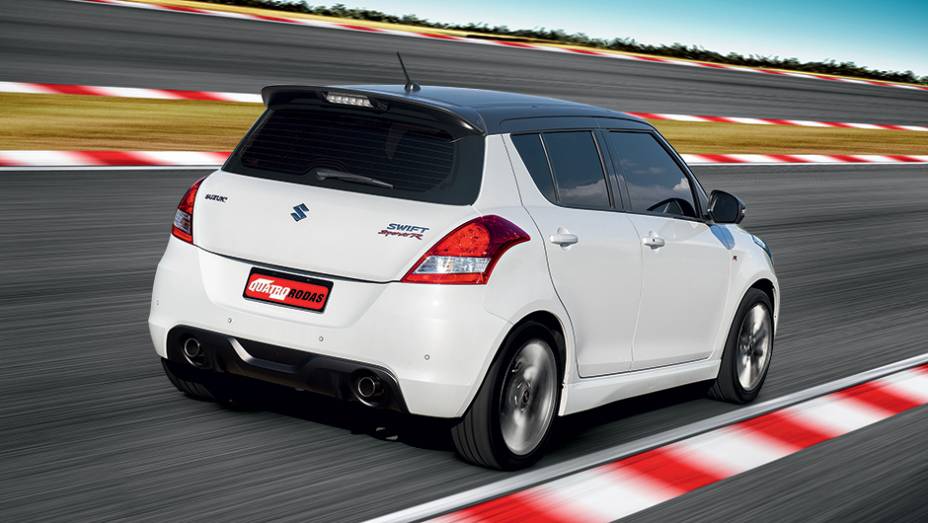 A Suzuki oferece duas opções de cor para o teto:cinza e vermelho | <a href="https://preprod.quatrorodas.abril.com.br/carros/comparativos/comparativo-esportivos-841704.shtml" target="_blank" rel="migration">Leia mais</a> A Suzuki oferece duas opções de cor para o teto:cinza e vermelho | <a href="https://preprod.quatrorodas.abril.com.br/carros/comparativos/comparativo-esportivos-841704.shtml" target="_blank" rel="migration">Leia mais</a>