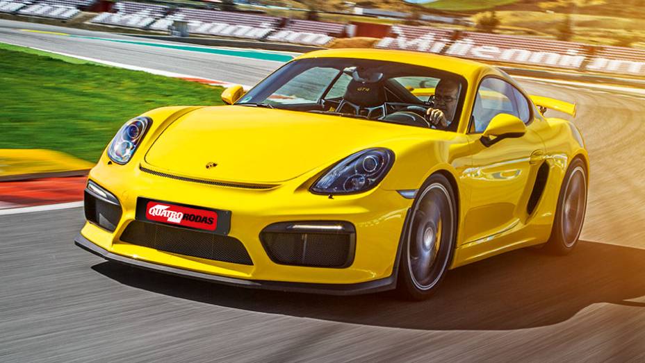 O GT4 herdou componentes da suspensão e motor do 911 | <a href="https://preprod.quatrorodas.abril.com.br/carros/impressoes/porsche-cayman-gt4-855525.shtml" target="_blank" rel="migration">Leia mais</a>