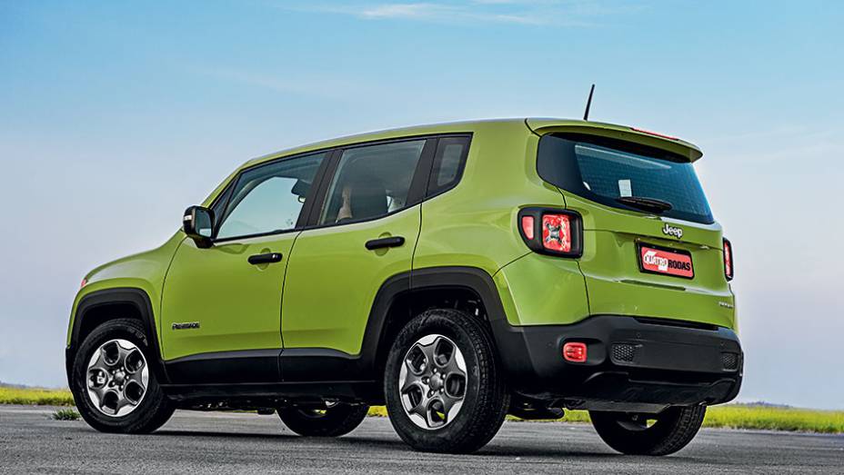 Vers&atilde;o Sport n&atilde;o vem com rack de s&eacute;rie | <a href="https://preprod.quatrorodas.abril.com.br/carros/comparativos/melhor-suv-brasil-867761.shtml" target="_blank" rel="migration">Leia mais</a>