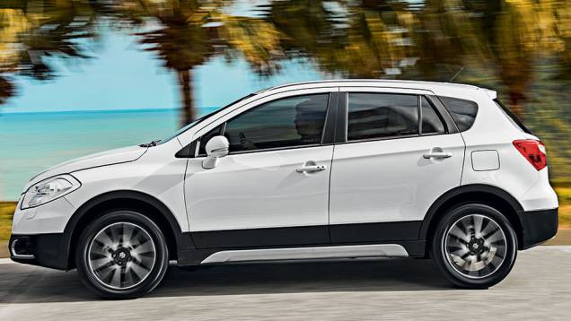 Rodas aro 18: esportividade ao SUV comportado | <a href="https://preprod.quatrorodas.abril.com.br/carros/testes/suzuki-s-cross-867220.shtml" target="_blank" rel="migration">Leia mais</a> Rodas aro 18: esportividade ao SUV comportado | <a href="https://preprod.quatrorodas.abril.com.br/carros/testes/suzuki-s-cross-867220.shtml" target="_blank" rel="migration">Leia mais</a>