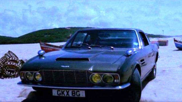 1969: A única participação de George Lazenby como protagonista acontece em "007 a serviço secreto de Sua Majestade", quando também debuta o Aston Martin DBS. | <a href="%20https://preprod.quatrorodas.abril.com.br/blogs/planeta-carro/2012/11/07/licenca-para-acelerar/" rel="migration"></a> 1969: A única participação de George Lazenby como protagonista acontece em "007 a serviço secreto de Sua Majestade", quando também debuta o Aston Martin DBS. | <a href="%20https://preprod.quatrorodas.abril.com.br/blogs/planeta-carro/2012/11/07/licenca-para-acelerar/" rel="migration"></a>
