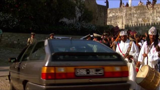 1987: ... e o Audi 200 Avant, uma das poucas peruas utilizadas pelo 007. | <a href="https://preprod.quatrorodas.abril.com.br/blogs/planeta-carro/2012/11/07/licenca-para-acelerar/" rel="migration">Leia mais</a> 1987: ... e o Audi 200 Avant, uma das poucas peruas utilizadas pelo 007. | <a href="https://preprod.quatrorodas.abril.com.br/blogs/planeta-carro/2012/11/07/licenca-para-acelerar/" rel="migration">Leia mais</a>