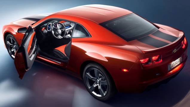 <a href="https://preprod.quatrorodas.abril.com.br/noticias/chevrolet-camaro-chega-europa-305036_p.shtml" rel="migration">Leia mais</a> <a href="https://preprod.quatrorodas.abril.com.br/noticias/chevrolet-camaro-chega-europa-305036_p.shtml" rel="migration">Leia mais</a>