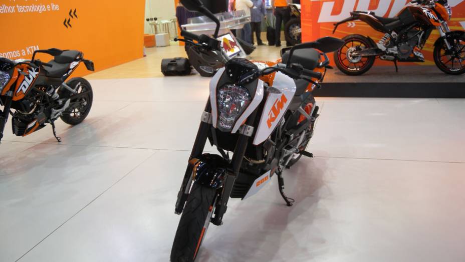 Modelo de 200 cc virá apenas em 2013 | <a href="https://preprod.quatrorodas.abril.com.br/moto/noticias/ktm-revela-novidades-vem-brasil-642407.shtml" rel="migration">Leia mais</a>