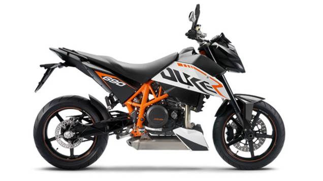 690 também virá logo depois | <a href="https://preprod.quatrorodas.abril.com.br/moto/noticias/ktm-revela-novidades-vem-brasil-642407.shtml" rel="migration">Leia mais</a> 690 também virá logo depois | <a href="https://preprod.quatrorodas.abril.com.br/moto/noticias/ktm-revela-novidades-vem-brasil-642407.shtml" rel="migration">Leia mais</a>