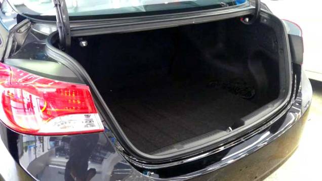 Hyundai Elantra | <a href="https://preprod.quatrorodas.abril.com.br/noticias/veloster-elantra-ja-estao-venda-concessionarias-hyundai-303518_p.shtml" rel="migration">Leia mais</a> Hyundai Elantra | <a href="https://preprod.quatrorodas.abril.com.br/noticias/veloster-elantra-ja-estao-venda-concessionarias-hyundai-303518_p.shtml" rel="migration">Leia mais</a>