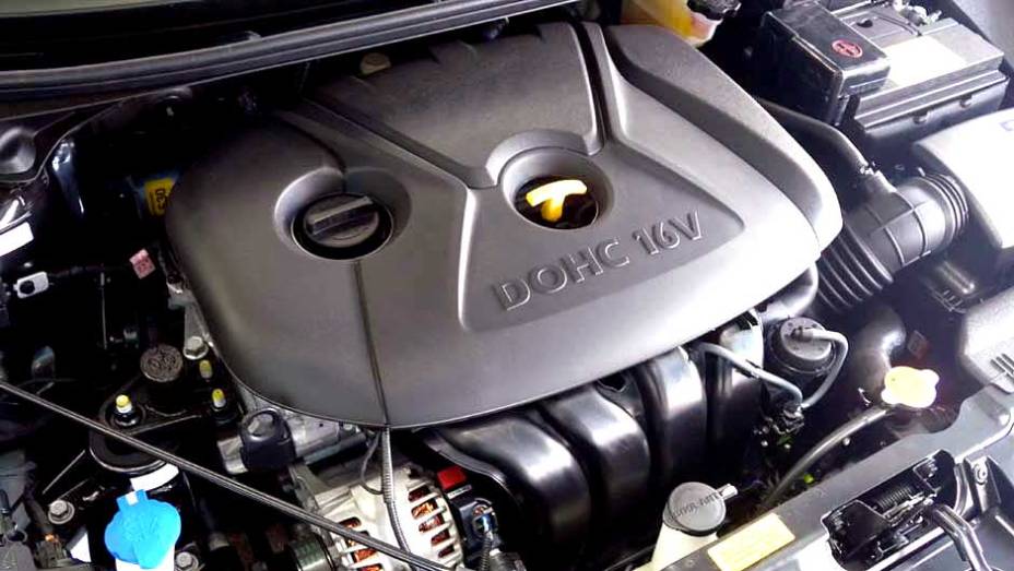 Hyundai Elantra | <a href="https://preprod.quatrorodas.abril.com.br/noticias/veloster-elantra-ja-estao-venda-concessionarias-hyundai-303518_p.shtml" rel="migration">Leia mais</a>