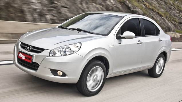Jac J3 Turim: 2,5/5 | <a href="https://preprod.quatrorodas.abril.com.br/noticias/carros-mais-menos-resistentes-alagamentos-731244.shtml" rel="migration">Leia mais</a> Jac J3 Turim: 2,5/5 | <a href="https://preprod.quatrorodas.abril.com.br/noticias/carros-mais-menos-resistentes-alagamentos-731244.shtml" rel="migration">Leia mais</a>