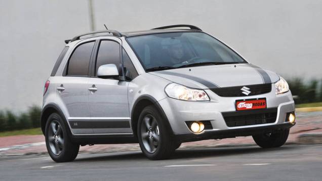 Suzuki SX4: 3/5 | <a href="https://preprod.quatrorodas.abril.com.br/noticias/carros-mais-menos-resistentes-alagamentos-731244.shtml" rel="migration">Leia mais</a> Suzuki SX4: 3/5 | <a href="https://preprod.quatrorodas.abril.com.br/noticias/carros-mais-menos-resistentes-alagamentos-731244.shtml" rel="migration">Leia mais</a>