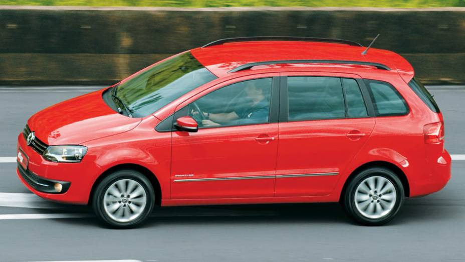 Volkswagen SpaceFox: 3/5 | <a href="https://preprod.quatrorodas.abril.com.br/noticias/carros-mais-menos-resistentes-alagamentos-731244.shtml" rel="migration">Leia mais</a>