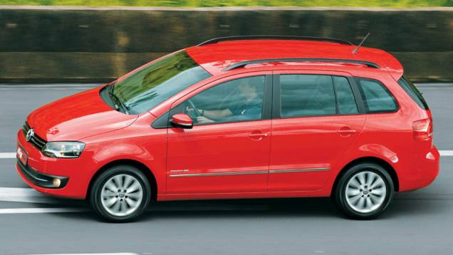Volkswagen SpaceFox: 3/5 | <a href="https://preprod.quatrorodas.abril.com.br/noticias/carros-mais-menos-resistentes-alagamentos-731244.shtml" rel="migration">Leia mais</a> Volkswagen SpaceFox: 3/5 | <a href="https://preprod.quatrorodas.abril.com.br/noticias/carros-mais-menos-resistentes-alagamentos-731244.shtml" rel="migration">Leia mais</a>