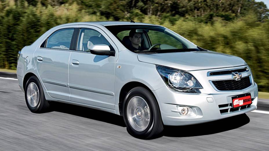 Chevrolet Cobalt: 4/5 | <a href="https://preprod.quatrorodas.abril.com.br/noticias/carros-mais-menos-resistentes-alagamentos-731244.shtml" rel="migration">Leia mais</a>