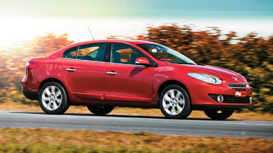 Renault Fluence: 5/5 | <a href="https://preprod.quatrorodas.abril.com.br/noticias/carros-mais-menos-resistentes-alagamentos-731244.shtml" rel="migration">Leia mais</a>