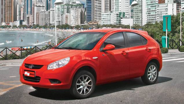 JAC J3 hatch: 2,5/5 | <a href="https://preprod.quatrorodas.abril.com.br/noticias/carros-mais-menos-resistentes-alagamentos-731244.shtml" rel="migration">Leia mais</a> JAC J3 hatch: 2,5/5 | <a href="https://preprod.quatrorodas.abril.com.br/noticias/carros-mais-menos-resistentes-alagamentos-731244.shtml" rel="migration">Leia mais</a>