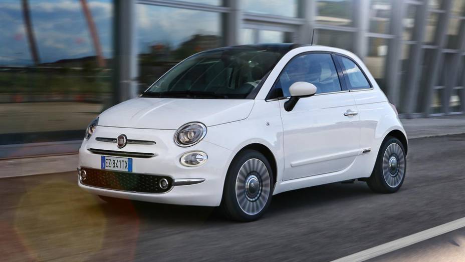 Fiat revelou novo 500 nesta sexta-feira | <a href="https://preprod.quatrorodas.abril.com.br/noticias/fabricantes/fiat-500-reestilizado-revelado-884160.shtml" target="_blank" rel="migration">Leia mais</a>