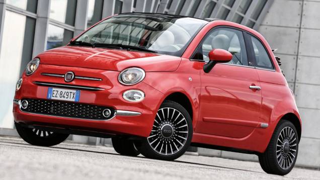 Carro mantém versão conversível e sofreu mais de 1.800 modificações em relação ao seu antecessor | <a href="https://preprod.quatrorodas.abril.com.br/noticias/fabricantes/fiat-500-reestilizado-revelado-884160.shtml" target="_blank" rel="migration">Leia mais</a> Carro mantém versão conversível e sofreu mais de 1.800 modificações em relação ao seu antecessor | <a href="https://preprod.quatrorodas.abril.com.br/noticias/fabricantes/fiat-500-reestilizado-revelado-884160.shtml" target="_blank" rel="migration">Leia mais</a>