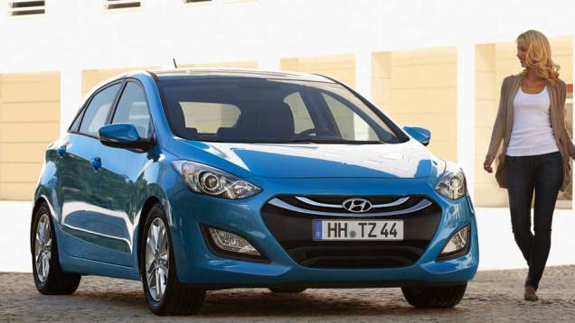 Para-brisas do novo modelo está mais alongado - <a href="https://preprod.quatrorodas.abril.com.br/reportagens/salao/hyundai-i30-639880.shtml" rel="migration">Leia Mais</a> Para-brisas do novo modelo está mais alongado - <a href="https://preprod.quatrorodas.abril.com.br/reportagens/salao/hyundai-i30-639880.shtml" rel="migration">Leia Mais</a>