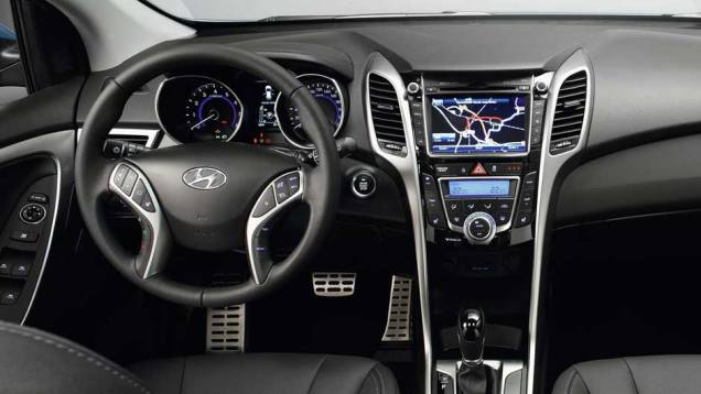 De acordo com a Hyundai, hatch ganhou mais espaço interno - <a href="https://preprod.quatrorodas.abril.com.br/reportagens/salao/hyundai-i30-639880.shtml" rel="migration">Leia Mais</a> De acordo com a Hyundai, hatch ganhou mais espaço interno - <a href="https://preprod.quatrorodas.abril.com.br/reportagens/salao/hyundai-i30-639880.shtml" rel="migration">Leia Mais</a>