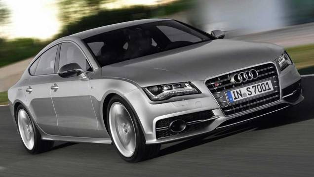 Motor utilizado pelo sedã é o 4.0 TFSI V8 Motor utilizado pelo sedã é o 4.0 TFSI V8