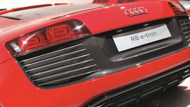 Modelo é alimentado por quatro motores elétricos Modelo é alimentado por quatro motores elétricos