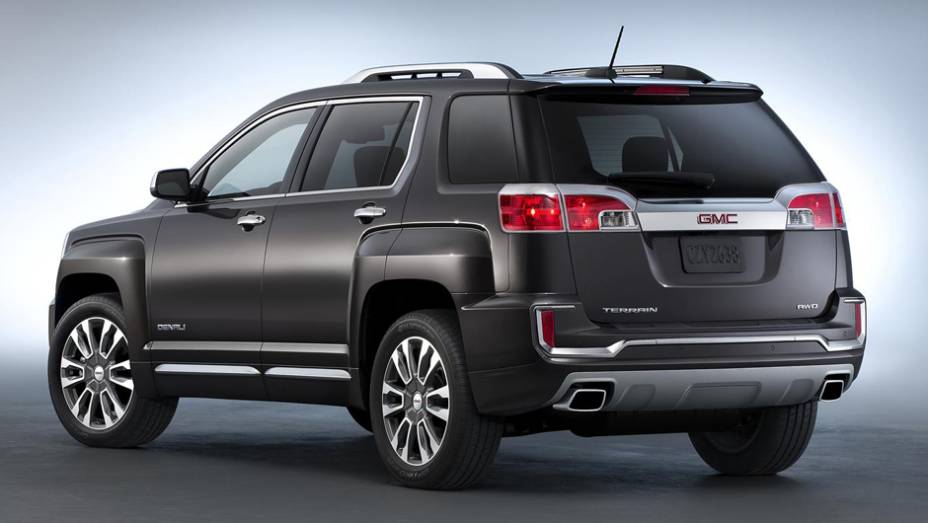 Luxo é presente e carro chegará ao mercado no outono dos Estados Unidos | <a href="https://preprod.quatrorodas.abril.com.br/noticias/saloes/new-york-2015/gmc-revela-terrain-2016-reestilizada-852111.shtml" target="_blank" rel="migration">Leia mais</a>