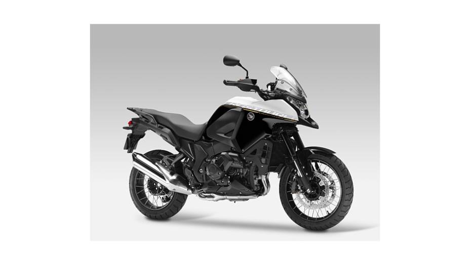 Honda VFR1200X Crosstourer | <a href="https://preprod.quatrorodas.abril.com.br/moto/noticias/confira-novidades-salao-milao-2014-812658.shtml" rel="migration">Leia mais</a>